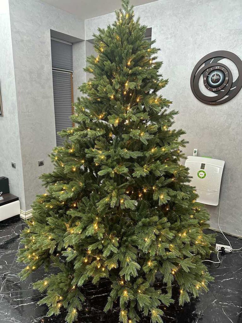 Елка с гирляндой «Графская» (Литая+пвх) 240 см / 2.4 м