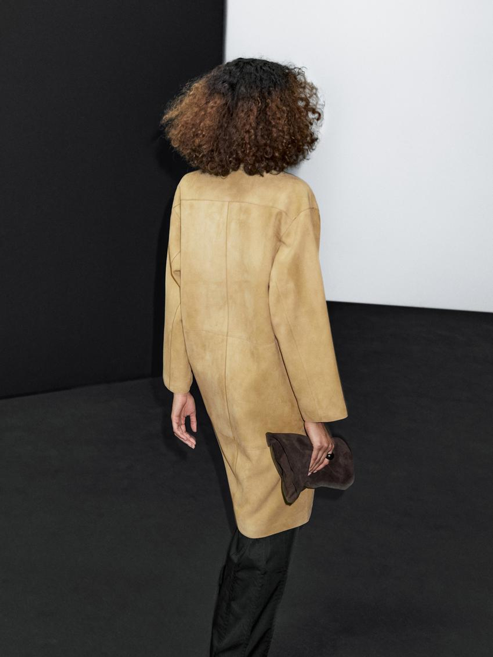 Massimo Dutti Длинное пальто из замши, ванильный