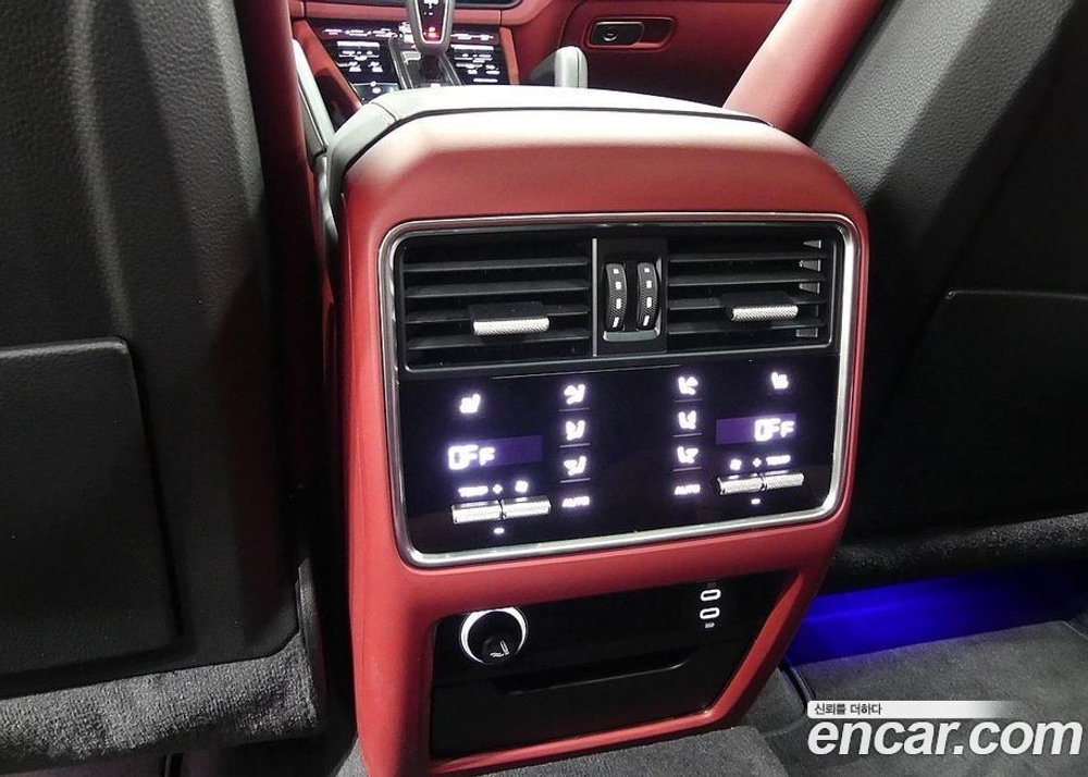 Porsche Cayenne (PO536) 3.0 E-Hybrid (06.2020)