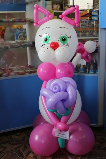 Кошечка с розочкой