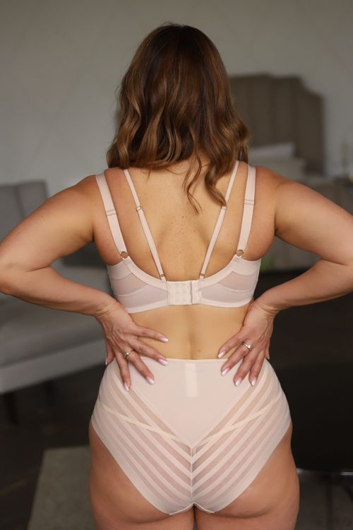 Бюстгальтер Gorsenia Yoko мягкая чаша (бежевый)