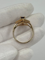 Кольцо с кристаллами