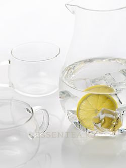 кувшин и пиалы