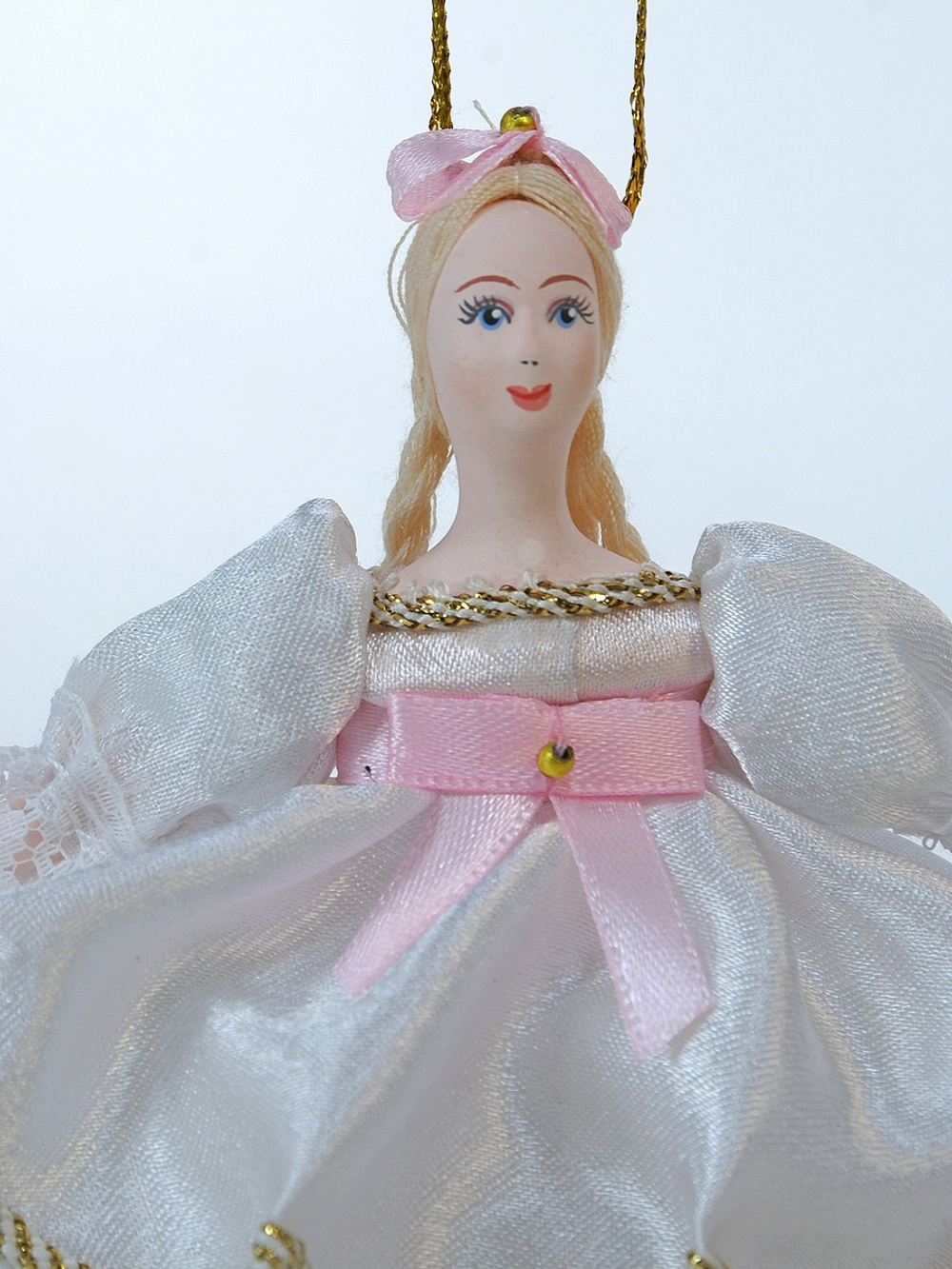 Кукла-подвеска Маша