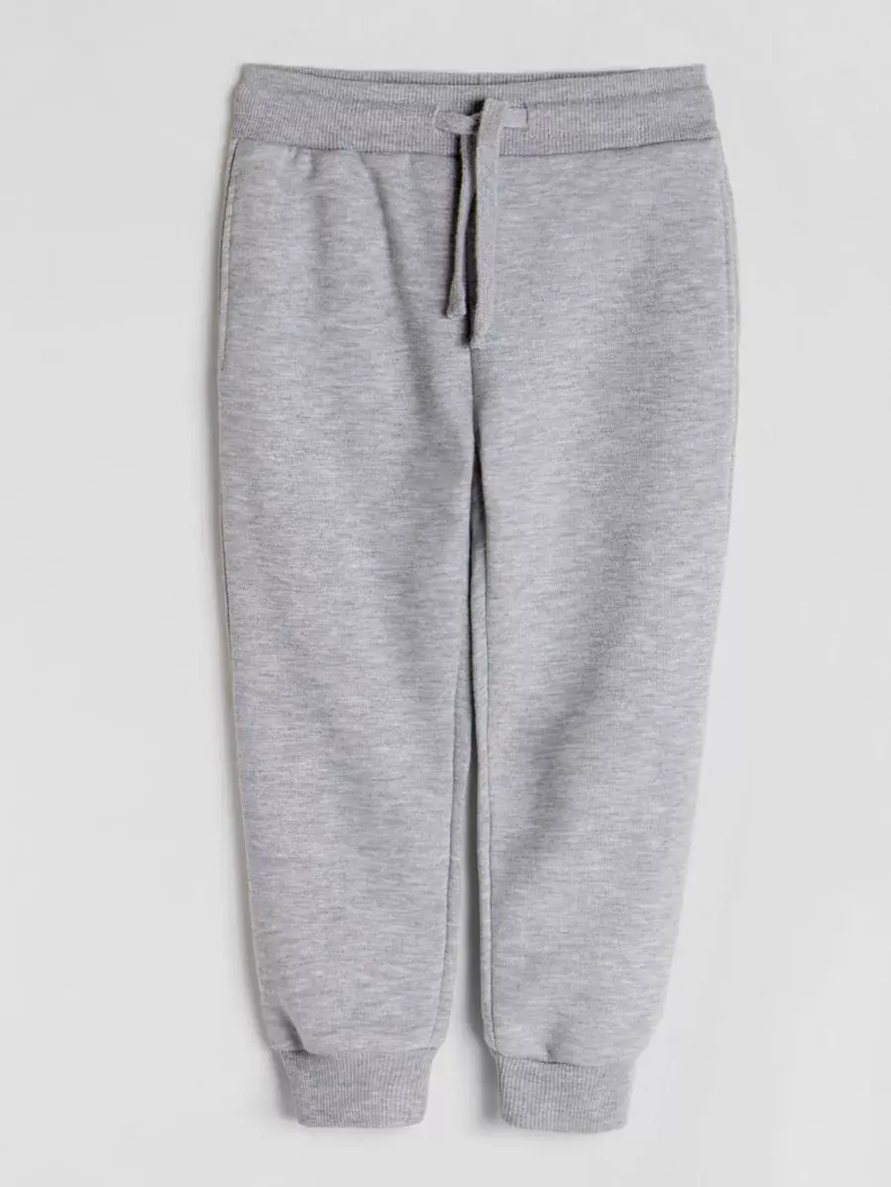 Спортивный костюм для мальчика в школу