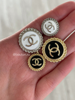 Пуговицы Шан. Белые серебро эмаль (объемные)