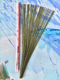 Проволока длинная японская формат U № 30 Зеленая, длина 72 см согнута пополам, 100 штук.