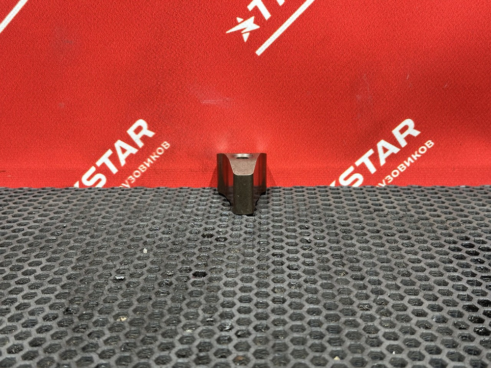 Кронштейн форсунки