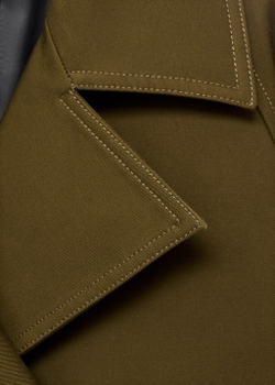 Короткий тренч оверсайз с двубортной застежкой на пуговицы