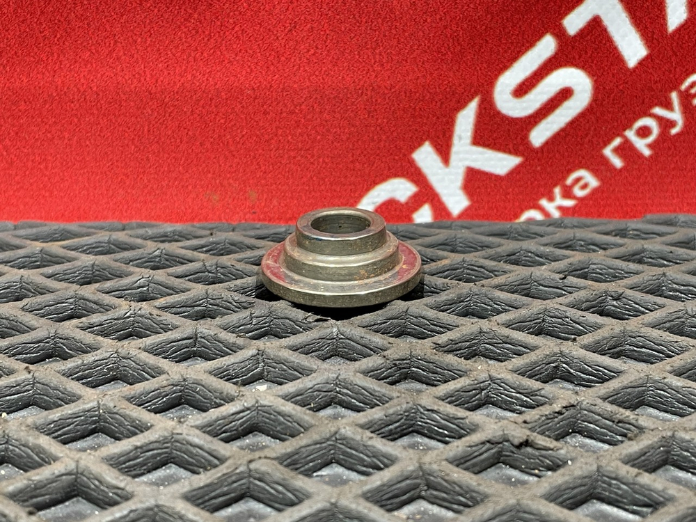 Тарелка пружины клапана