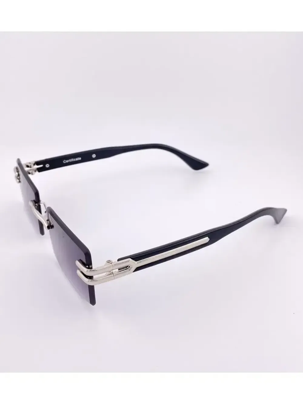 Очки солнцезащитные Certificate