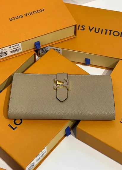 Кошелек Louis Vuitton Lv Vertical