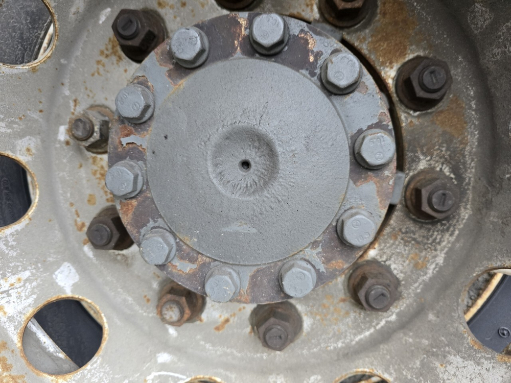 Полуось с блокировкой 2023г