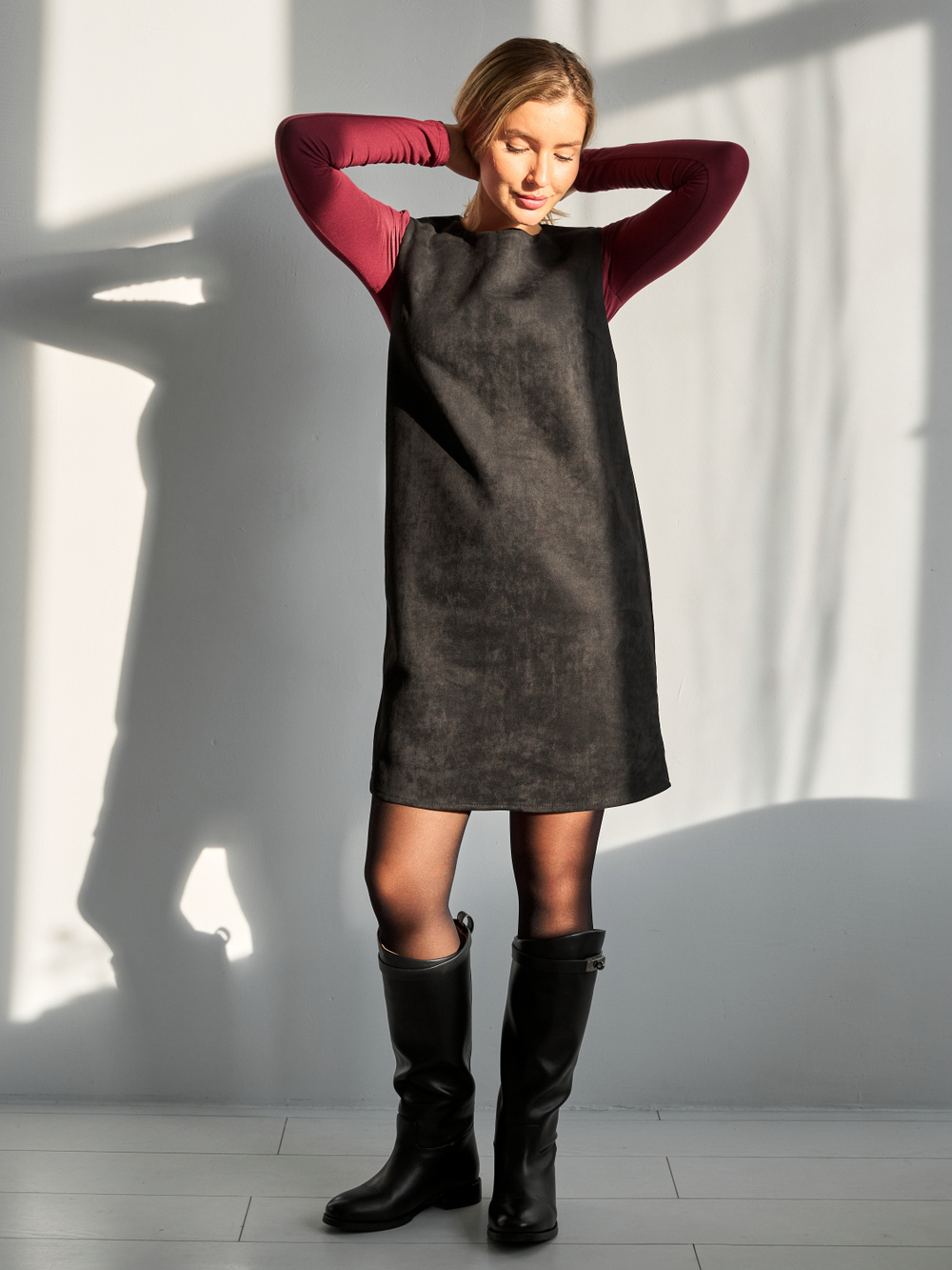Платье сарафан офисный замшевый