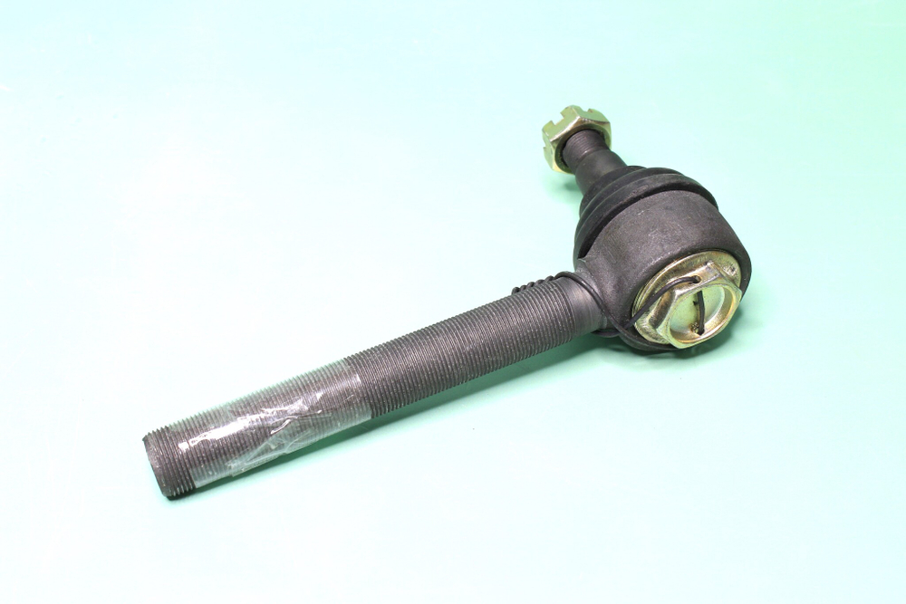 Наконечник тяги рулевой МТЗ-821,320 левый