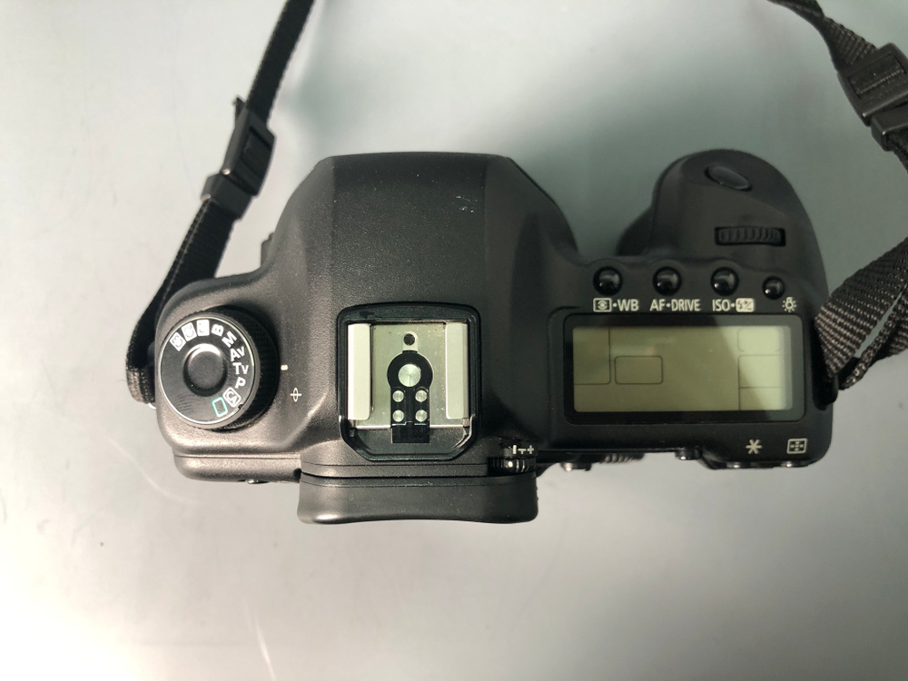 Canon EOS 5D Mark II, 13600 кадров пробега