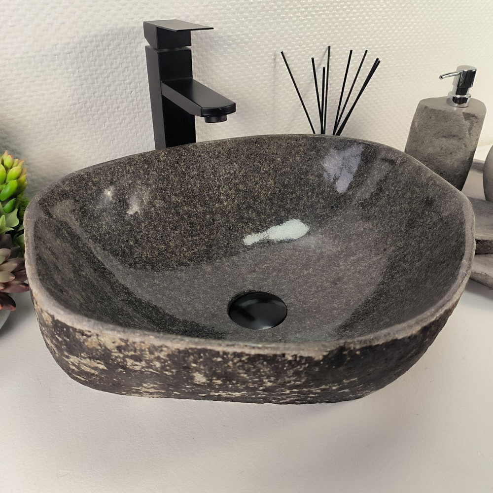 Раковина из речного камня RS-64889 45*39*15 0861