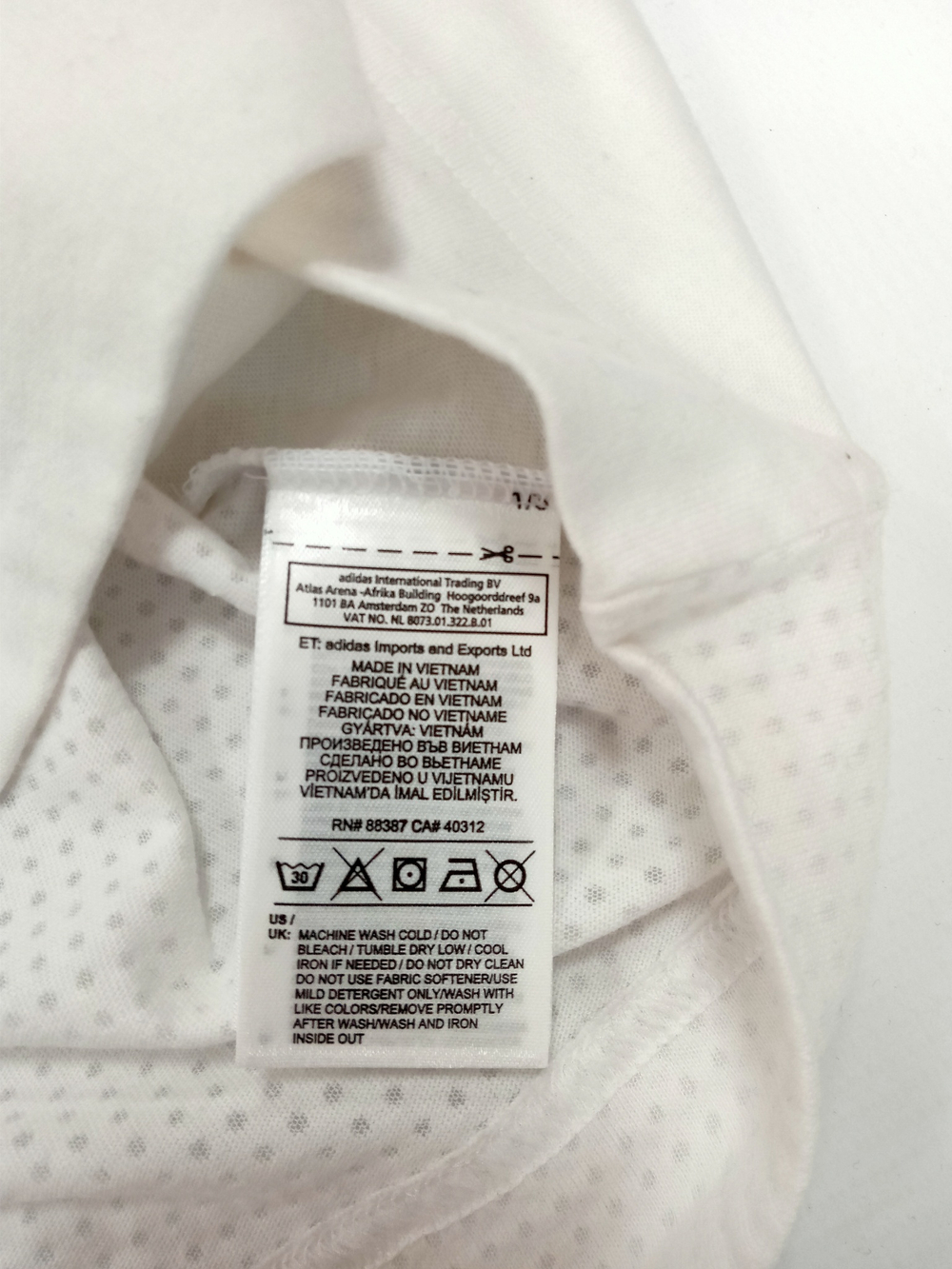 Майка adidas STELLASPORT мужская спортивная Цвет белый,синяя оторочка.Размер L - 50/52 русский