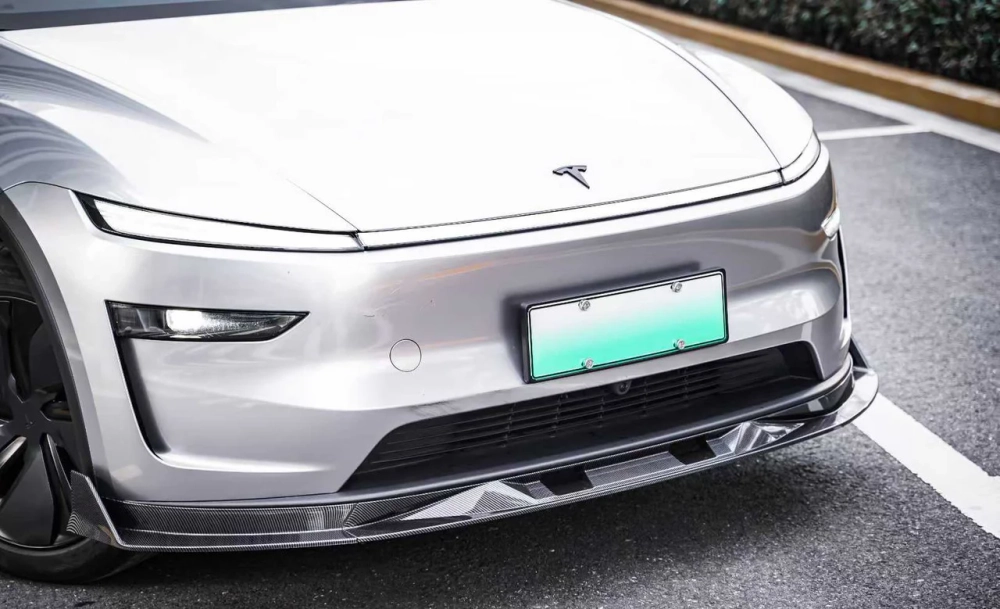 Карбоновый спойлер и губа бампера для Tesla Model Y РЕСТАЙЛИНГ 2025+ Тесла аэродинамический обвес