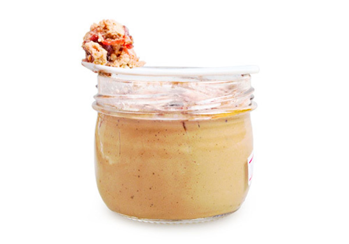 Паштет из утиной печени с кардамоном и корицей с конфитюром из красного лука, 100г
