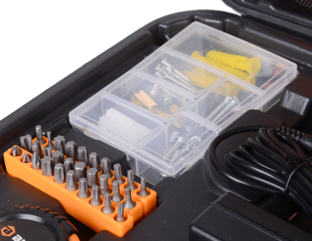 Дрель-шуруповерт Вихрь ДА-12Л-2КН с набором инструментов