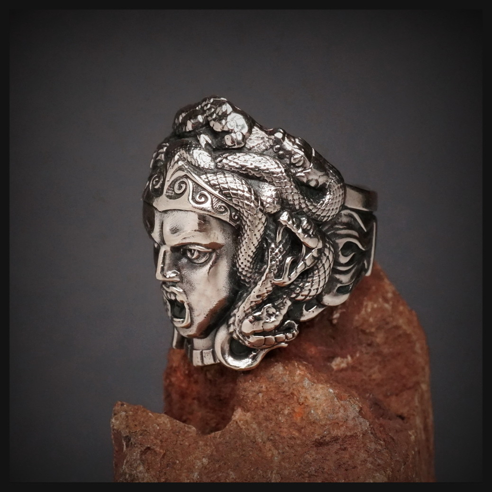 Кольцо "Медуза Горгона" мельхиор , 16 - 18 р