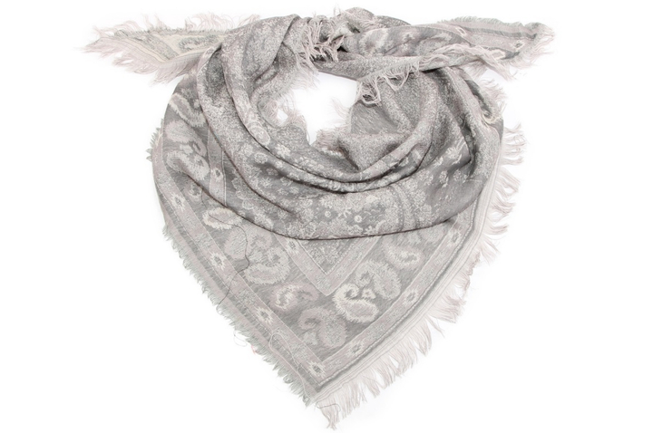 Косынка с бахромой серый шерсть 145 х 97 х 97 см