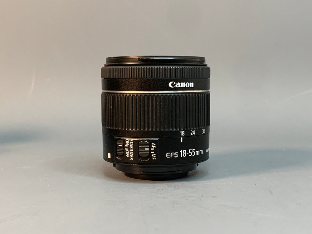 Canon 250D Kit 18-55mm STM 42.000 кадров