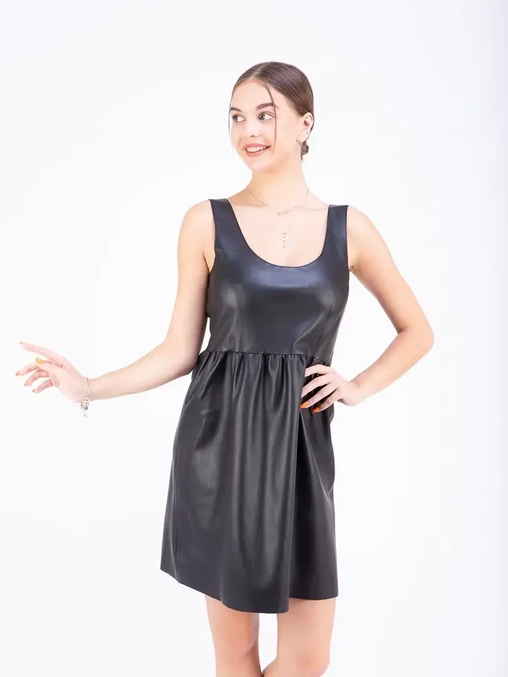 Сарафан женский из экокожи кожаный