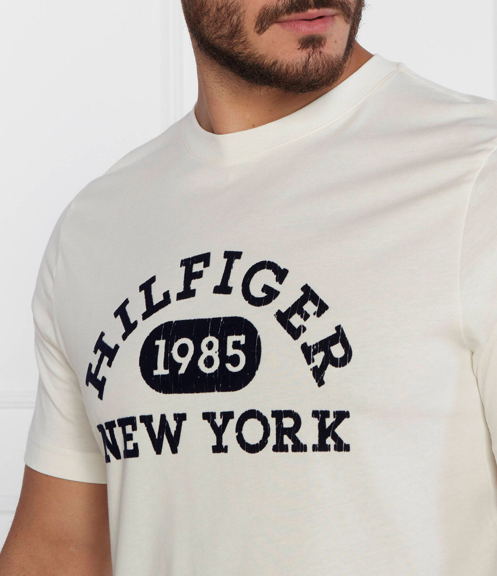 Футболка MONOTYPE COLLEGIATE TEE Tommy Hilfiger - белый(MW0MW32593)