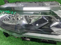 Битая Фара правая Nissan X-Trail Т32 (2017-2022) галоген