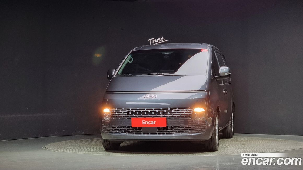 Hyundai Staria Cargo 3-х местный (07.2023)