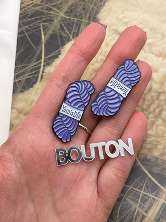 Брошь-Пин "Моток Пряжи" фиолетовый