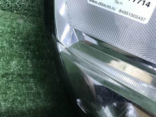 Битая Фара правая Land Cruiser 200 (2015-2021) LED