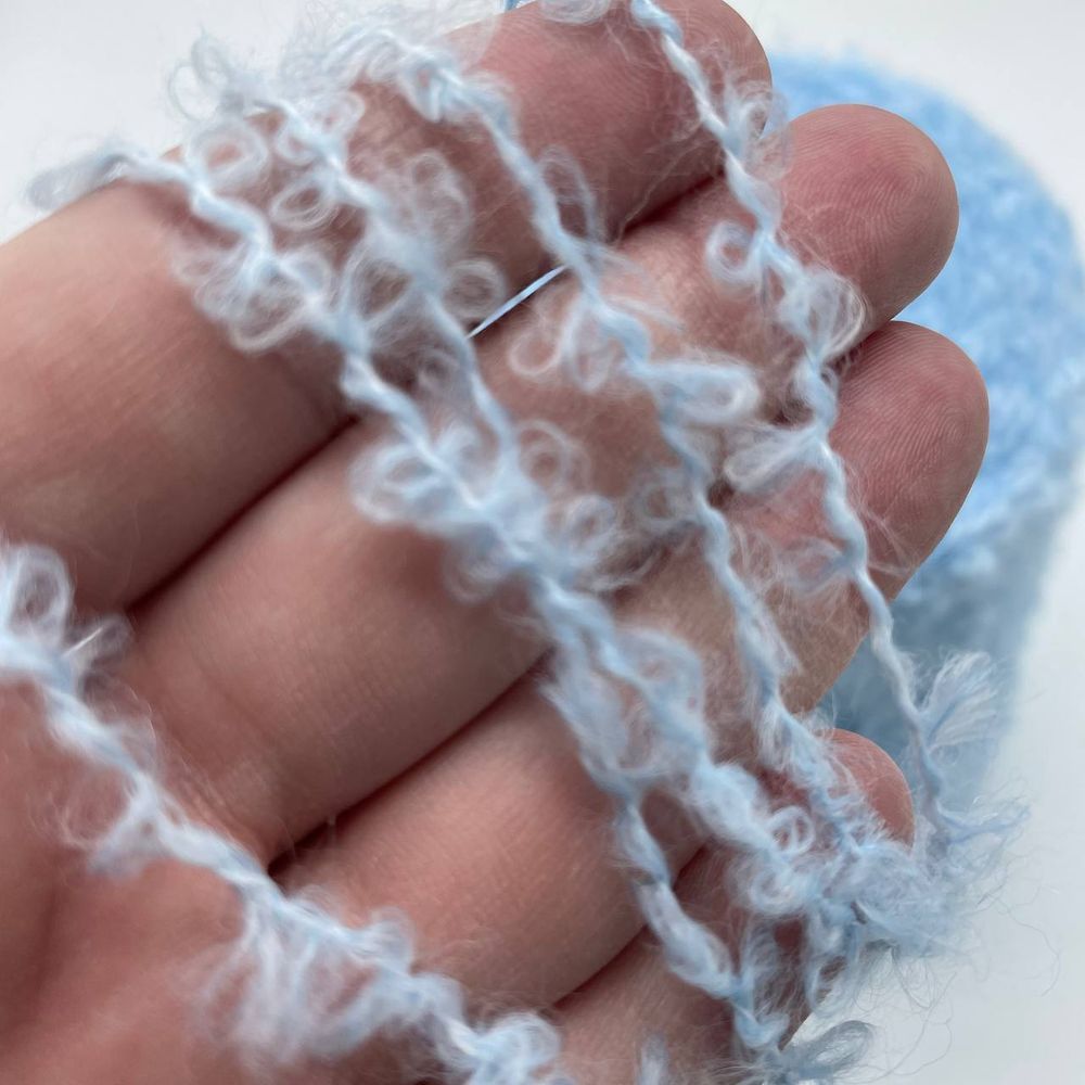 LAGOPOLANE 12% кид мохер 47% меринос 12% вискоза 15% полиамид 14% полиэстер