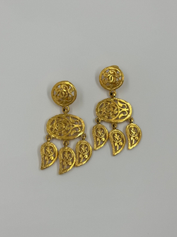 Клипсы с подвесками Chanel