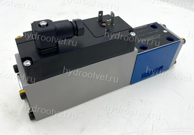 4WRPH6CB40L–2X/G24Z4/V - Сервораспределитель Ду6 с обратной связью по положению золотника без усилителя, номинальный расход 40 л/мин, характеристика L - линейная, схема С, уплотнения FKM