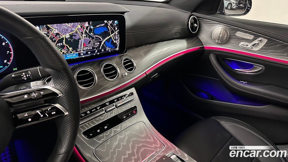 Mercedes-Benz E-Class W213 E350 4MATIC AMG Line (11.2021)