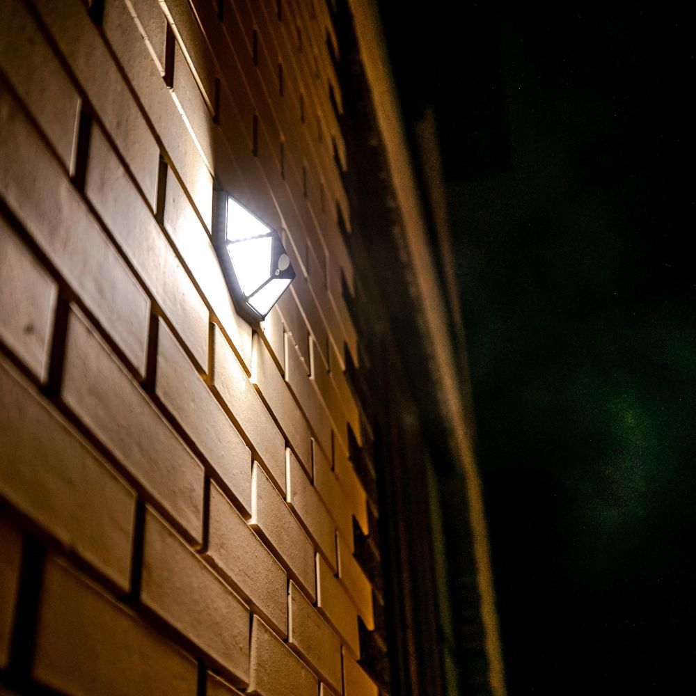 USL-F-167-PT100 SENSOR Садовый светильник на солнечной батарее. с датчиком движения. 100 светодиодов. Белый свет. 1x18650 Li-Io аккумулятор в-к. IP44. TM Uniel