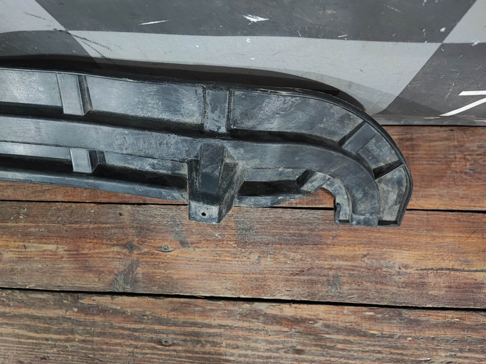 Усилитель переднего бампера Chery Tiggo 8 Pro 21-нв Б/У Оригинал 602000045AA