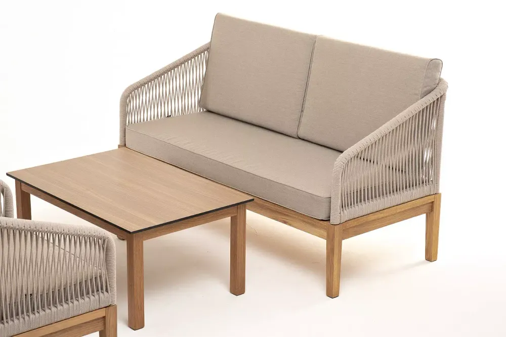 "Канны" лаунж-зона 4-местная из роупа со столиком "Канны" цвета "дуб", основание дуб, роуп бежевый