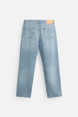 ZARA ДЖИНСЫ STRAIGHT FIT С ПРИНТОМ В ВИДЕ БРЫЗГ КРАСКИ, ВЫЦВЕТШИЙ СИНИЙ