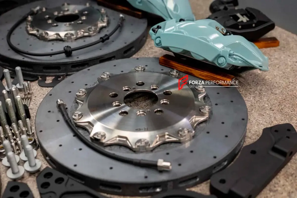 КАРБОН КЕРАМИЧЕСКАЯ УСИЛЕННАЯ ТОРМОЗНАЯ СИСТЕМА ДЛЯ ROLLS-ROYCE CULLINAN 2 Серии 2024+ Роллс Ройс