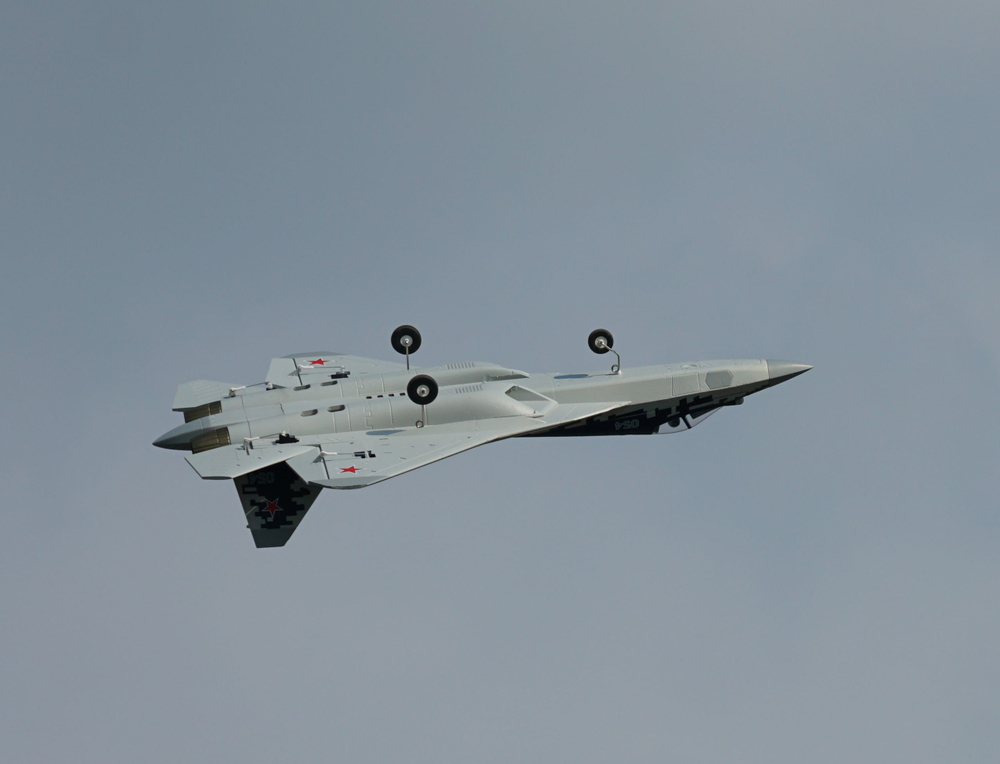 Радиоуправляемый самолет XFly , импеллерные бесколлекторные моторы Twin 40 мм SU-57 ,PNP версия без аппаратуры , аккумулятора и зарядного устройства