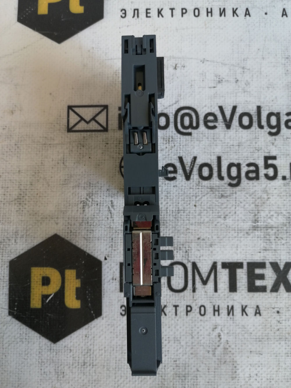 Siemens 6ES7131-6BF01-0BA0 с хранения