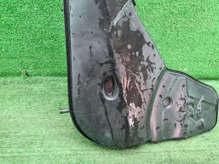 Бачок омывателя BMW X3 G01 (2017-2024)