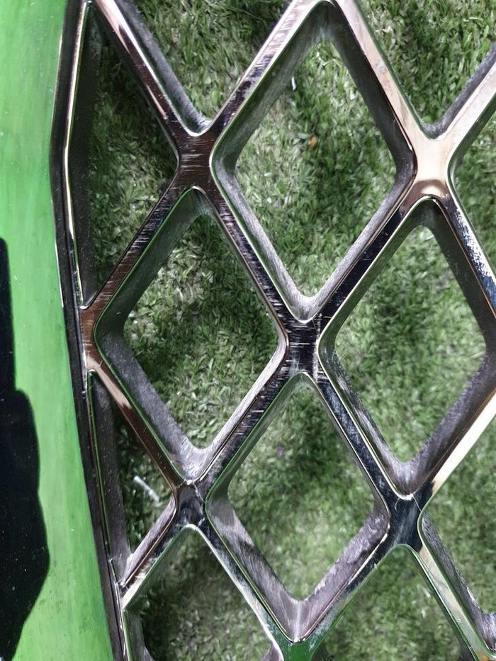 Решетка радиатора Genesis GV70 (2020-н.в.)