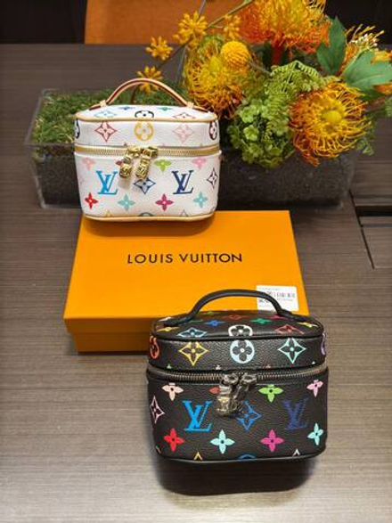 Косметичка Louis Vuitton
