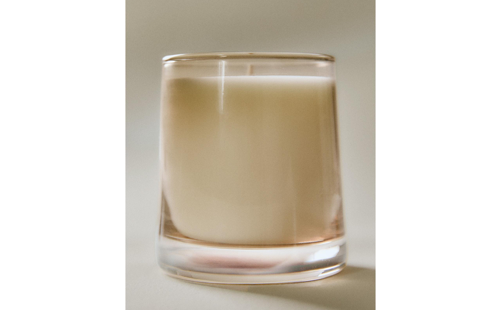 Zara Home Свеча ароматическая Jasmine & Musk 180 г, растительный воск, аромат цветочный древесный, Розовый