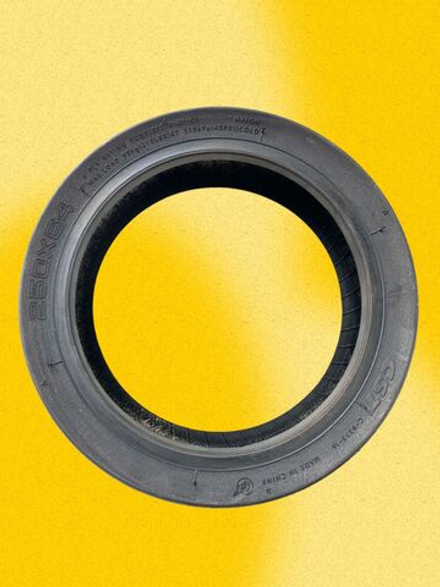 Покрышка 250x64 CST для электросамоката Xiaomi Electric Scooter 4 Ultra